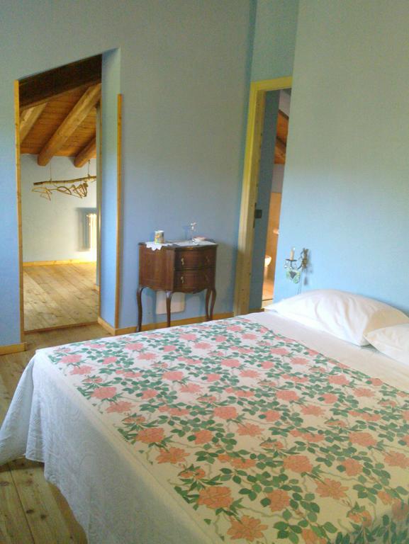Azienda Agrituristica Risveglio Naturale Варезе Лигуре Стая снимка