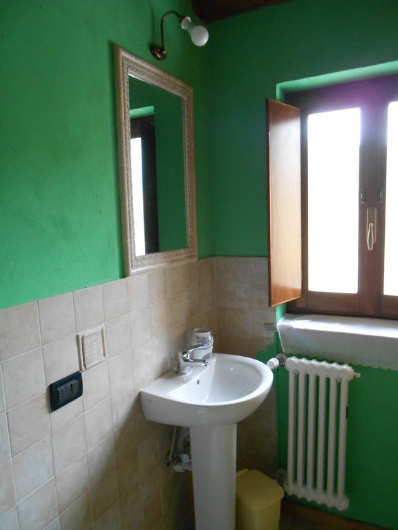 Azienda Agrituristica Risveglio Naturale Варезе Лигуре Стая снимка
