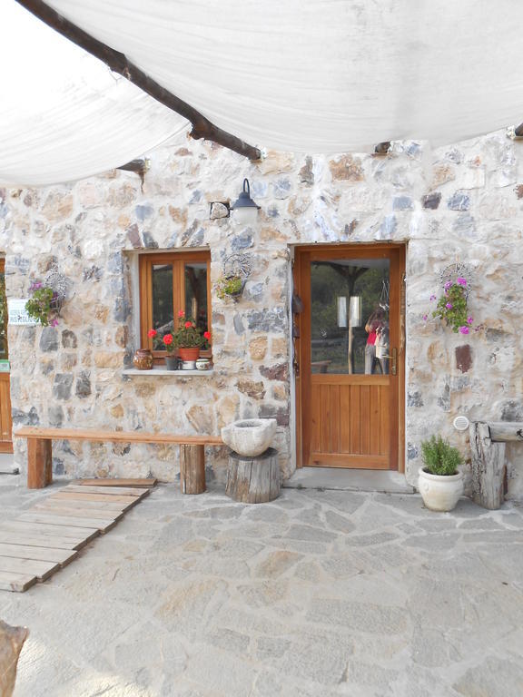 Azienda Agrituristica Risveglio Naturale Варезе Лигуре Екстериор снимка