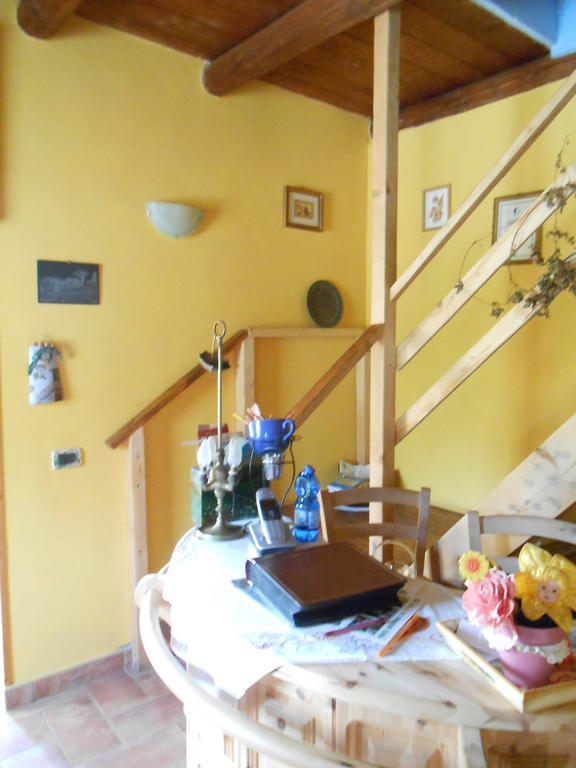 Azienda Agrituristica Risveglio Naturale Варезе Лигуре Екстериор снимка