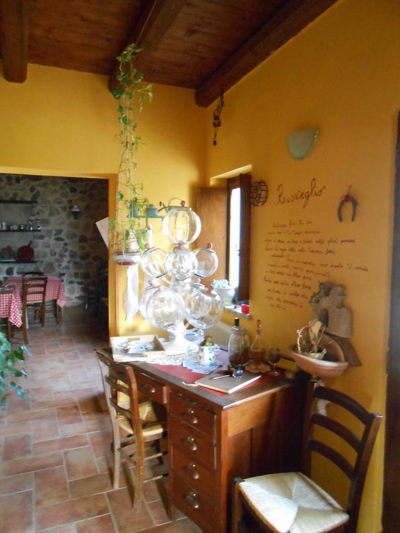Azienda Agrituristica Risveglio Naturale Варезе Лигуре Екстериор снимка