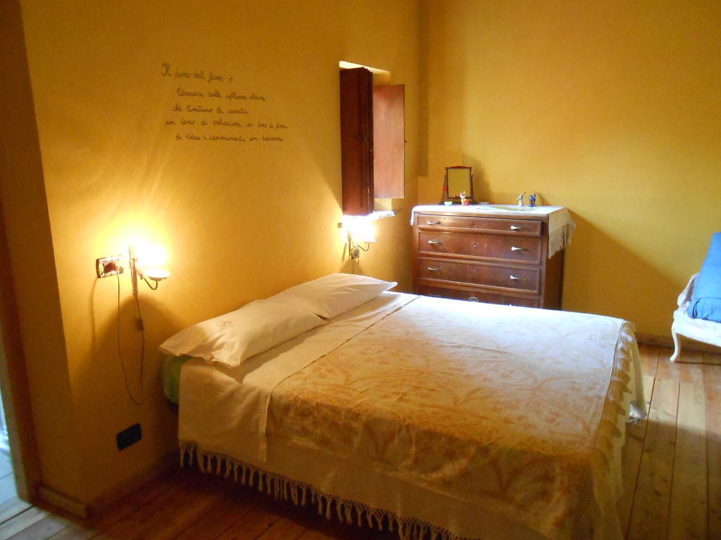 Azienda Agrituristica Risveglio Naturale Варезе Лигуре Стая снимка